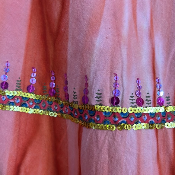 Stunning Skirt with an array of Red,Orange, Pink, Blue 100% Cotton. Waist band - Picture 4 of 9